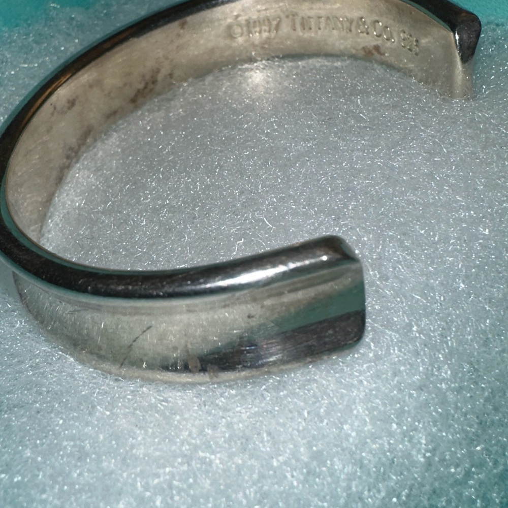 Vintage Tiffany & Co. Silver Cuff Bracelet - Picture 4 of 5